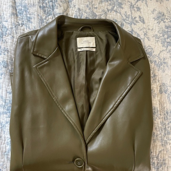 Urban Outfitters Jules Oversized Faux Leather Blazer in Olive - Picture 1 of 3
